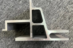 擠壓鋁型材具有哪些特點(diǎn)？